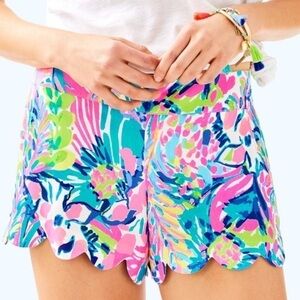 Lilly Pulitzer Dahlia Shorts in Gumbo Limbo Sz 2